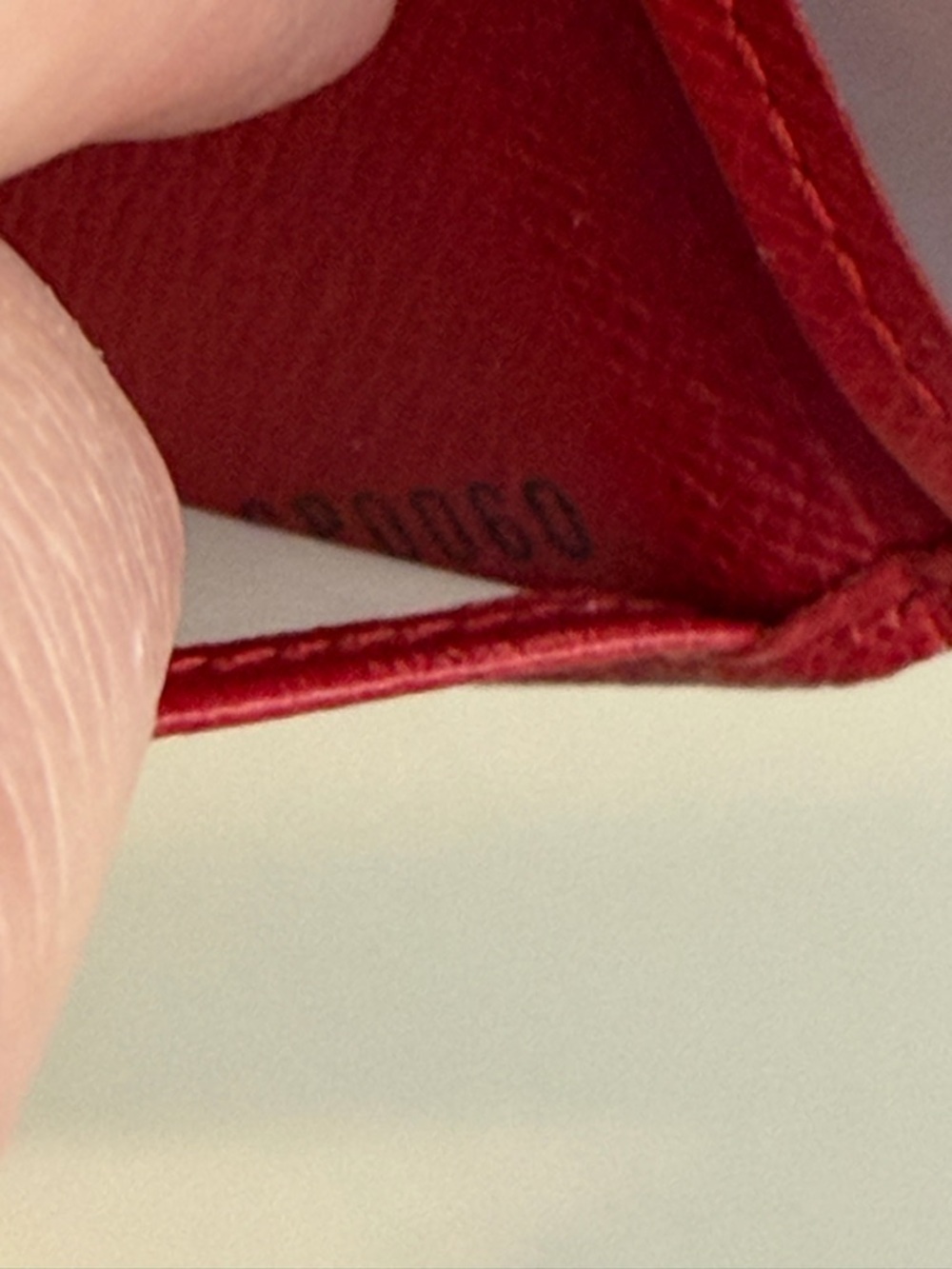 Authentic Louis Vuitton red card holder - Picture 8 of 16